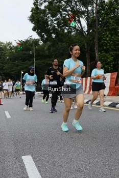 Runner Photo 4300972