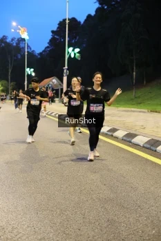 Runner Photo 4300975