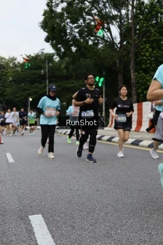 Runner Photo 4300978