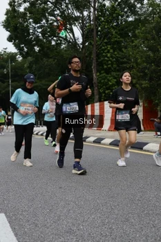 Runner Photo 4300986