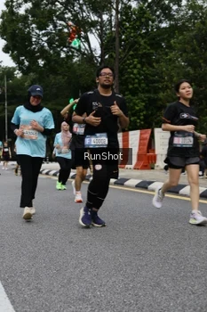 Runner Photo 4300995