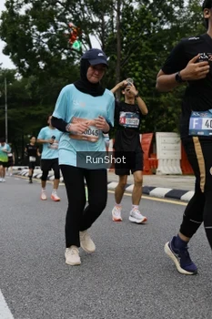 Runner Photo 4301001