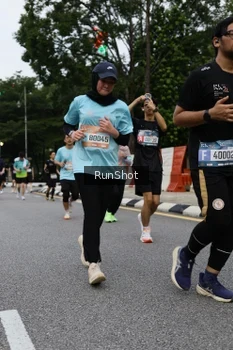 Runner Photo 4301003