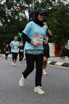 Runner Photo 4301007