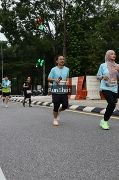 Runner Photo 4301013