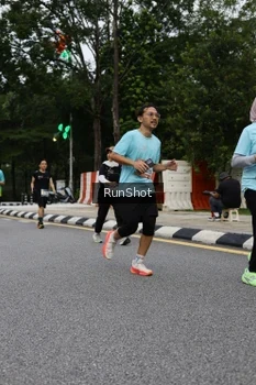 Runner Photo 4301021