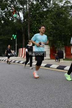 Runner Photo 4301022