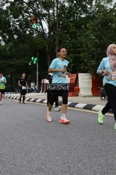 Runner Photo 4301029