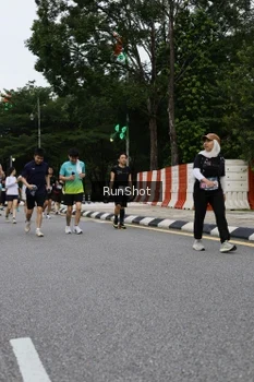 Runner Photo 4301032