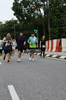 Runner Photo 4301037