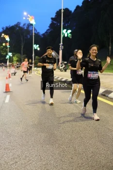 Runner Photo 4301039