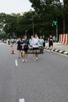Runner Photo 4301064