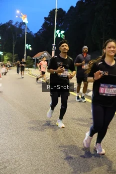Runner Photo 4301109