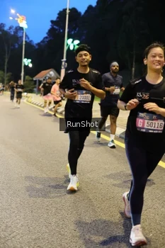 Runner Photo 4301137