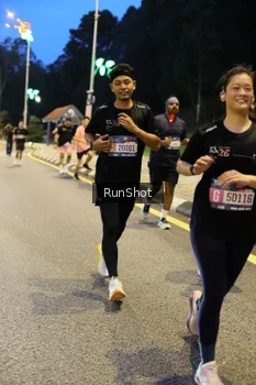 Runner Photo 4301150