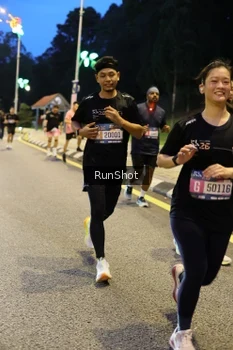 Runner Photo 4301164