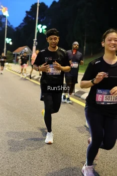 Runner Photo 4301177