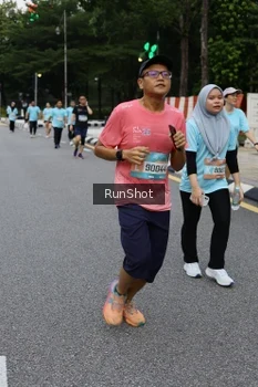 Runner Photo 4301179