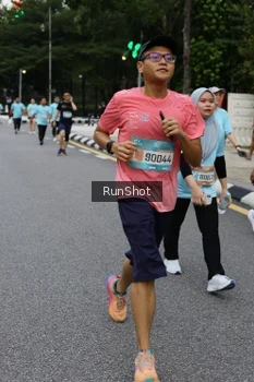 Runner Photo 4301188