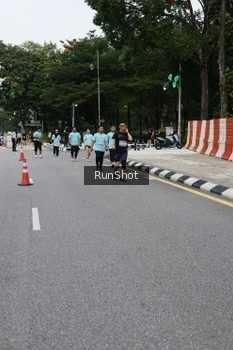 Runner Photo 4301190