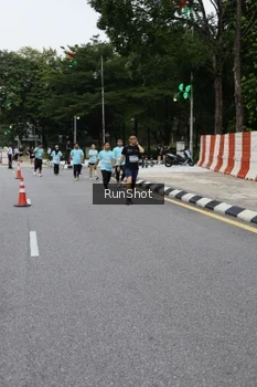 Runner Photo 4301192