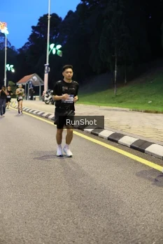Runner Photo 4301237