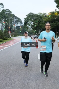 Runner Photo 4301240