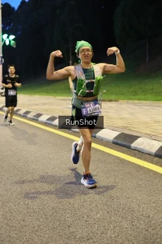 Runner Photo 4301370