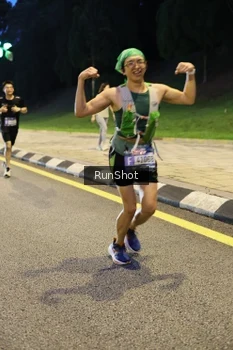 Runner Photo 4301377