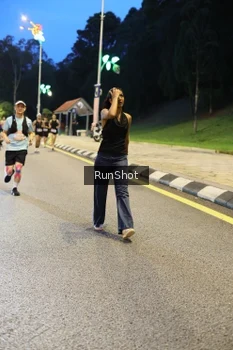 Runner Photo 4301472