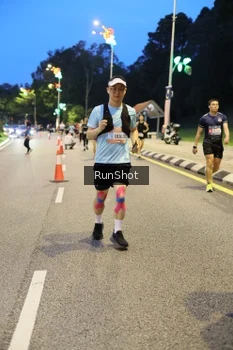 Runner Photo 4301567