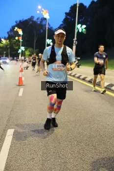 Runner Photo 4301614