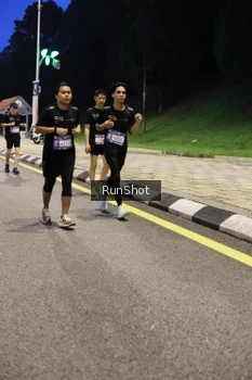 Runner Photo 4301670
