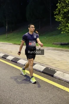 Runner Photo 4301673