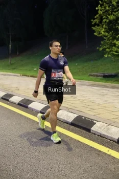 Runner Photo 4301680