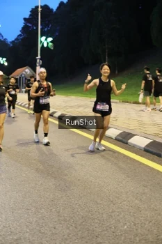 Runner Photo 4301770