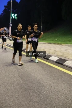 Runner Photo 4301779