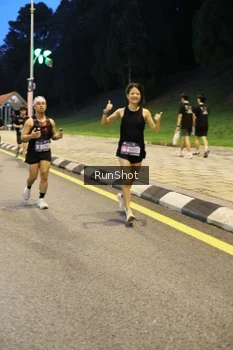 Runner Photo 4301793