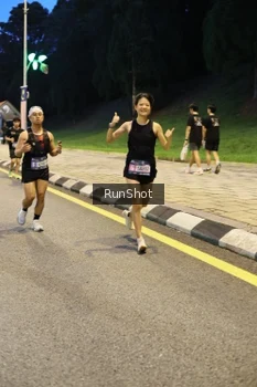 Runner Photo 4301808