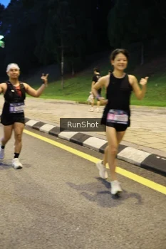 Runner Photo 4301864