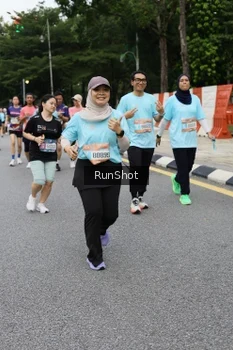 Runner Photo 4301889