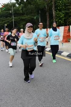 Runner Photo 4301893