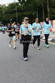 Runner Photo 4301894