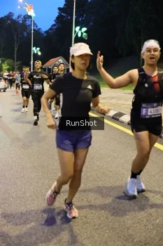 Runner Photo 4301949