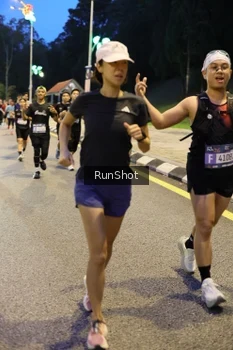 Runner Photo 4301969