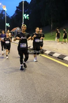 Runner Photo 4302077