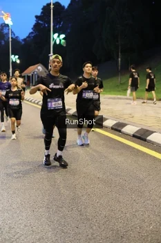 Runner Photo 4302083
