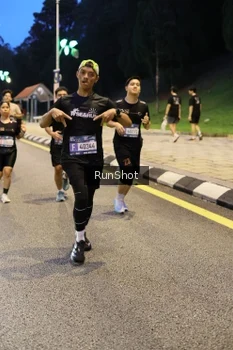 Runner Photo 4302141