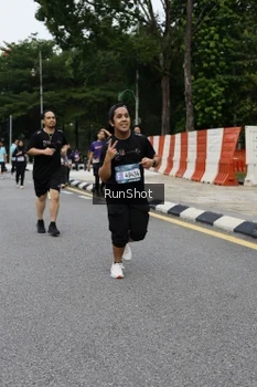 Runner Photo 4302149