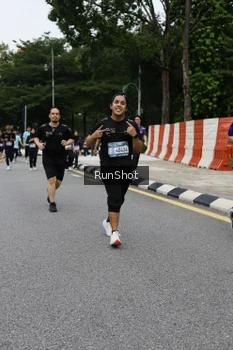 Runner Photo 4302152